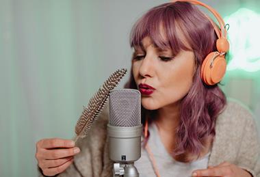 pexels-karola-g-6920032