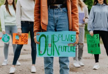 pexels-karola-g-8106773