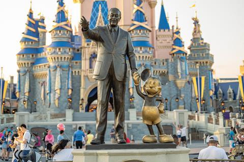Disney_Statue
