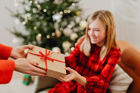 pexels-karola-g-5979394